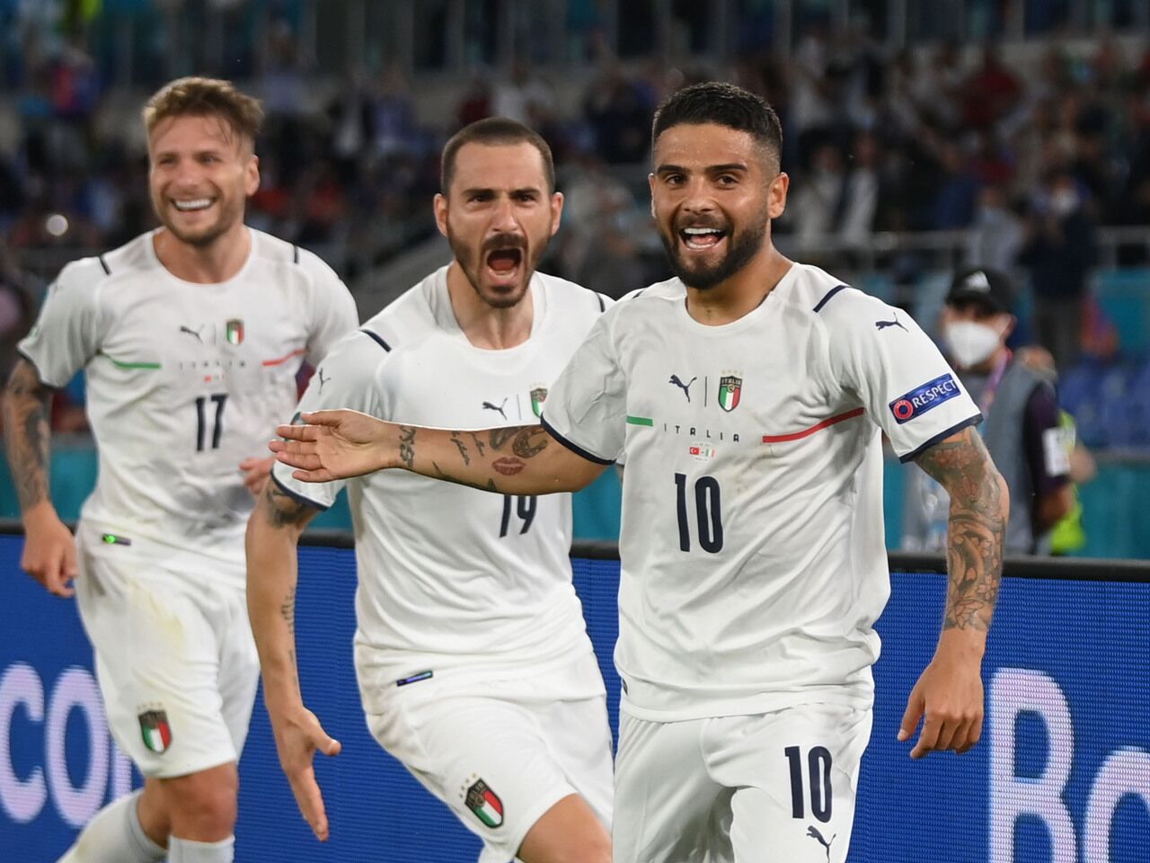 Сборная Италии разгромила Турцию в стартовом матче чемпионата Европы по  футболу: Футбол: Спорт: Lenta.ru