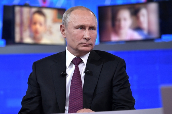  Владимир Путин на прямой линии в 2019 году