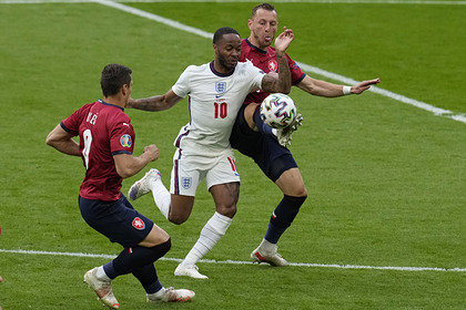 Сборная Англии обыграла Чехию и вышла в плей-офф чемпионата Европы