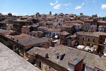 Еще один город в Италии объявил распродажу домов за один евро