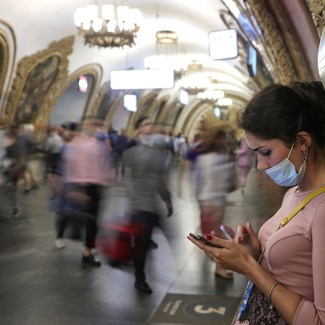 Подсмотренное за девушками в метро