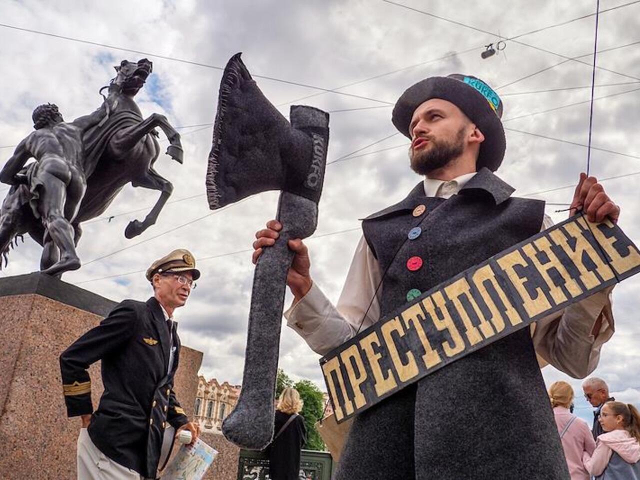 В Санкт-Петербурге в «День Достоевского» проведут ночной парад и экскурсии:  Культура: Моя страна: Lenta.ru