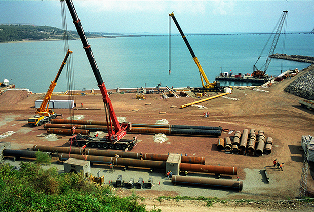 Строительство нефтепровода Баку — Тбилиси — Джейхан