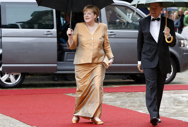 Меркель и Зауэр на открытии Байрёйтского фестиваля 2017 года