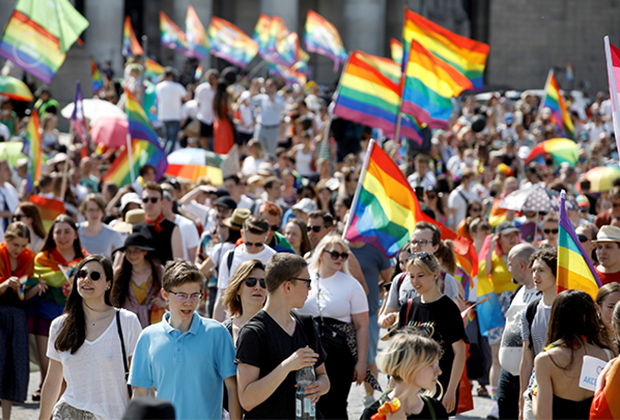 Митинг в поддержку ЛГБТ-сообщества в Варшаве