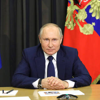 Фото Путина За Столом