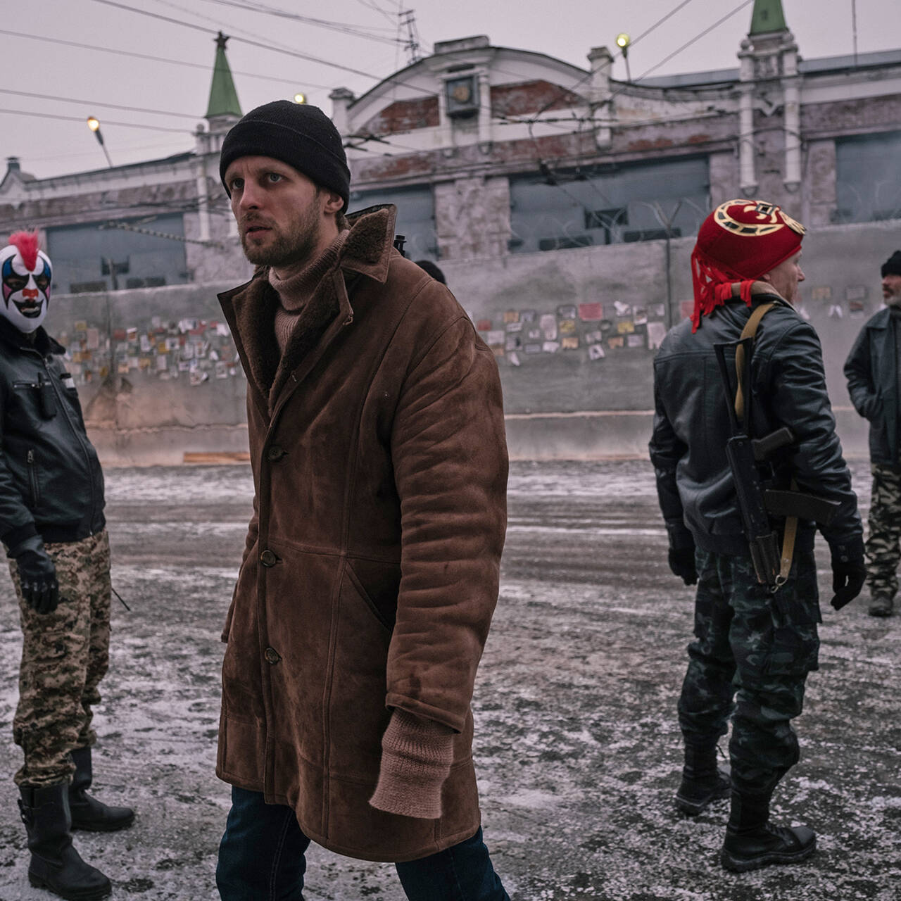 Всех вылечат. «Петровых в гриппе» Кирилла Серебренникова показали в Каннах.  Что с ними не так?: Кино: Культура: Lenta.ru