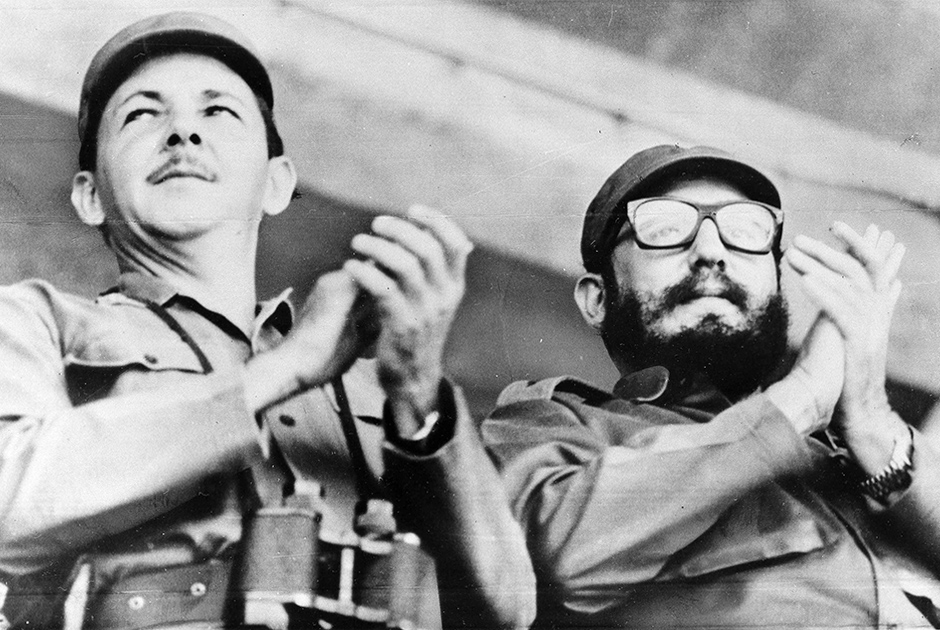 С момента коммунистической революции в 1959 году и до 2018 года Кубой руководили члены семьи Кастро. При этом до 2021 года Рауль Кастро возглавлял правящую в стране Коммунистическую партию. Оба брата, находясь у власти, занимали пост руководителя Госсовета, который объединял полномочия глав исполнительной и законодательной власти. 

В 2019 году в стране вновь появился пост президента, упраздненный в 1976 году. Им стал Мигель Диас-Канель. Его характеризовали как надежного преемника Рауля Кастро, от которого не стоит ждать быстрых реформ. Более того, он даже критиковал своего предшественника за попытку наладить отношения с США в период президентства Барака Обамы и назвал сближение с Вашингтоном «разрушением революции». 