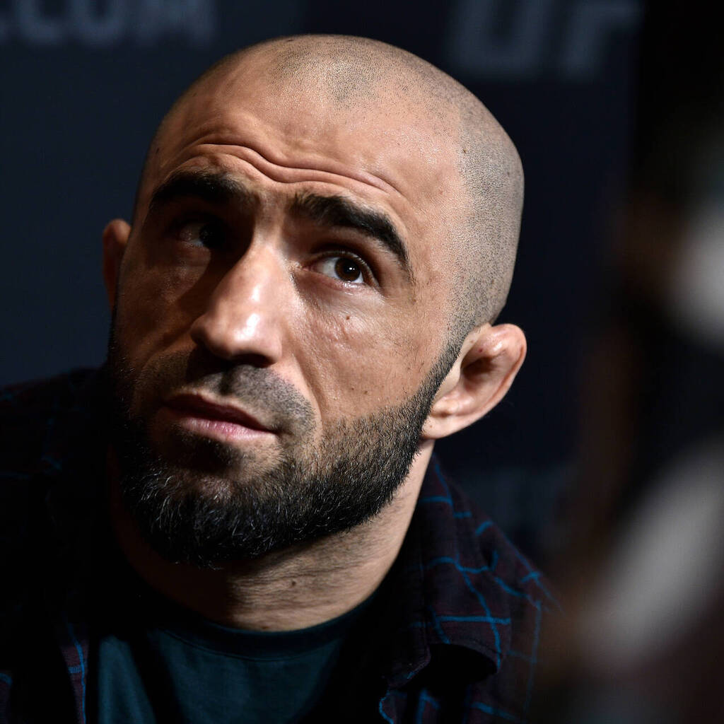 Омари Ахмедов UFC