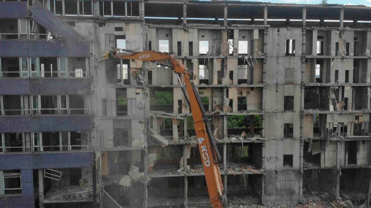 В Москве демонтировали долгострой полувековой давности: Город: Среда  обитания: Lenta.ru