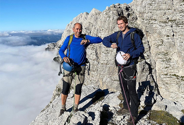 Курц и премьер-министр Словении Янез Янша на высочайшей в стране горе Триглав