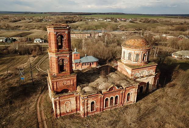 Заброшенная церковь под Рязанью