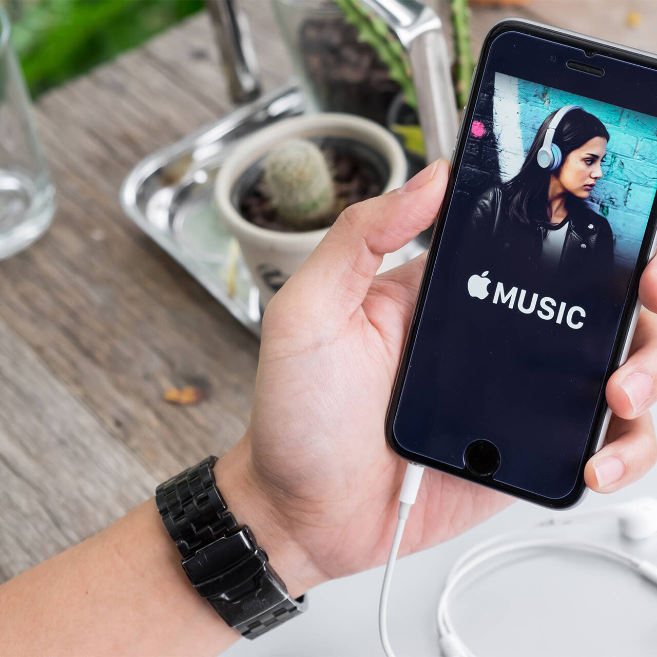 МегаФон» предложил абонентам бесплатную годовую подписку на Apple Music:  Бизнес: Экономика: Lenta.ru