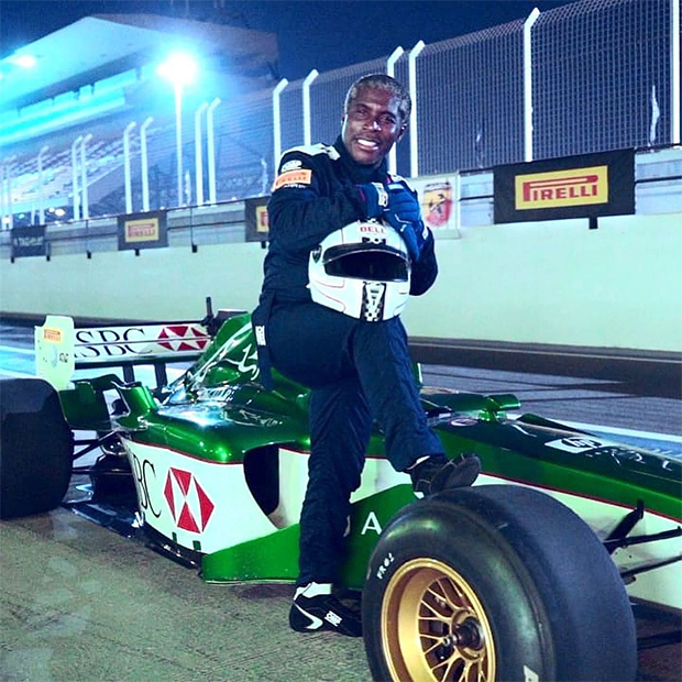 Теодоро у гоночного болида на «Формуле-1», 2020 год