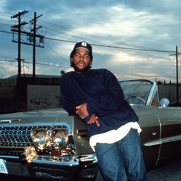 Рэпер Ice Cube на кадре из фильма «Ребята по соседству», 1991 год