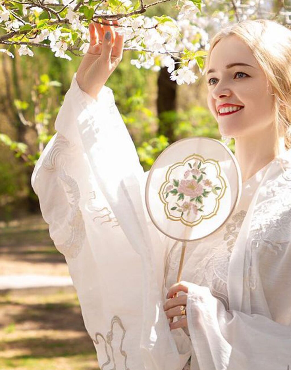 почему женщины любят фотографироваться голыми