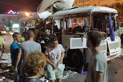 В Воронеже более десяти человек пострадали при взрыве автобуса
