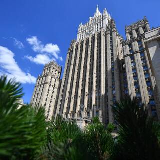 Здание Министерства иностранных дел РФ на Смоленской-Сенной площади в Москве.