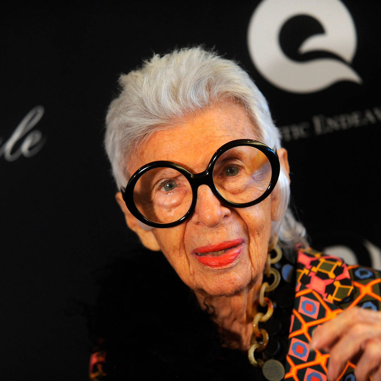 В 97 лет Айрис Апфель стала моделью в американском агентстве IMG
