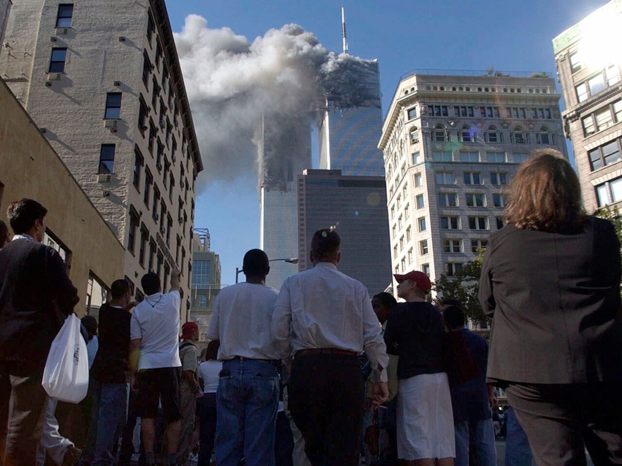 Мир вспоминает жертв терактов 9/11