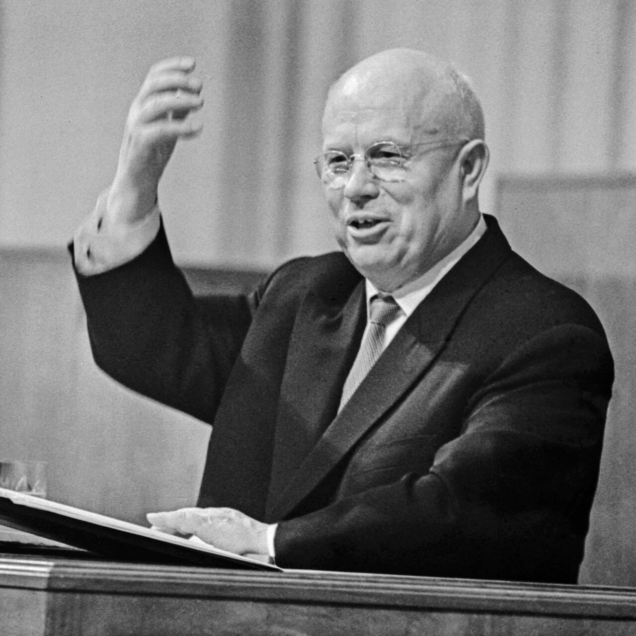 Он был лидером в деспотической системе» 50 лет назад умер Хрущев. Как он  свергал врагов и сам стал жертвой заговора?: Политика: Россия: Lenta.ru