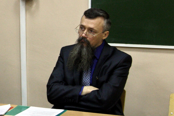 Олег Сыромятников