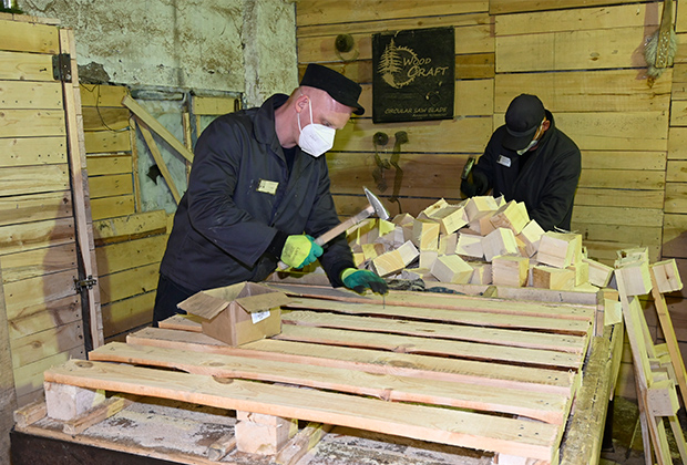 Производство деревянных поддонов в одной из колоний Мордовии
