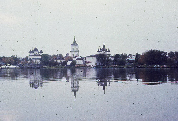 Каргополь со стороны Онеги (фото начала 1980-х годов)