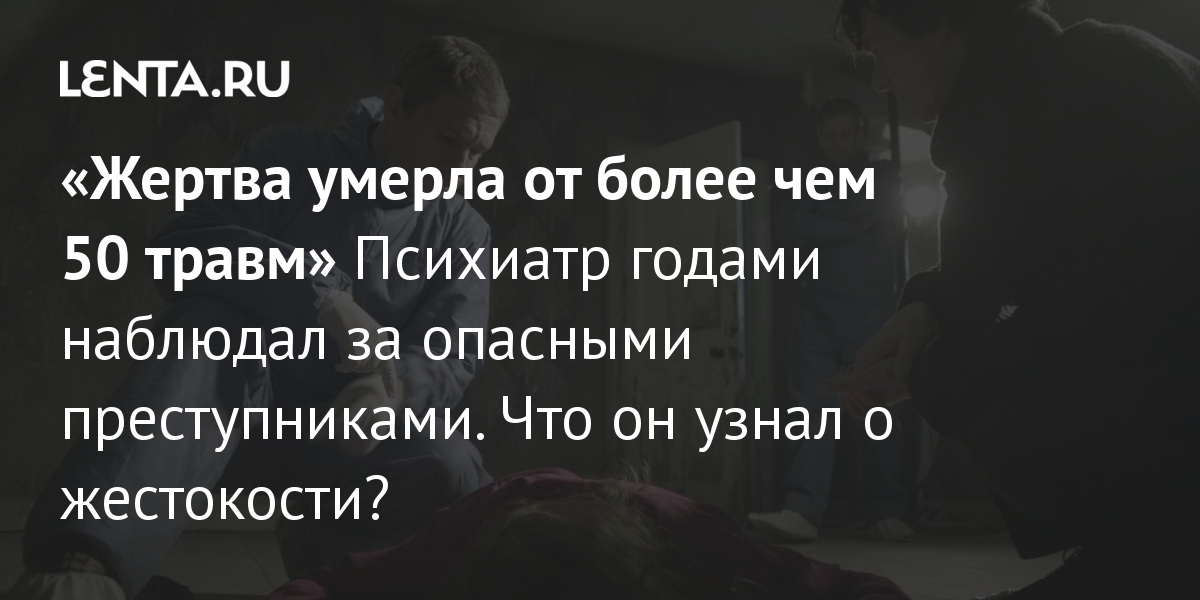 Подсмотрел за сисястой девкой в пляжной раздевалке