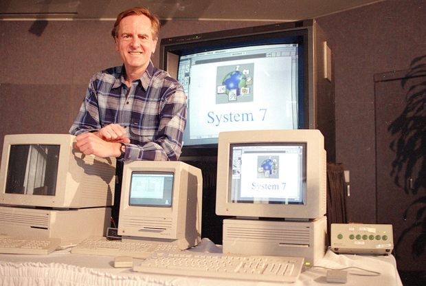 Джон Скалли, генеральный директор Apple, 1991 год. Фото: Paul Sakuma / AP