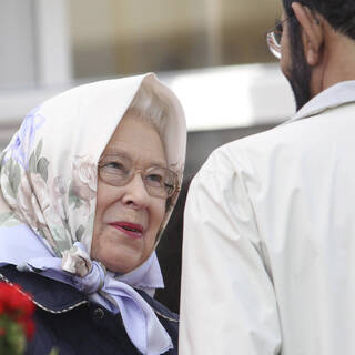Queen Elizabeth II and Sheikh Mohammed Bin Rashid Al Maktoum