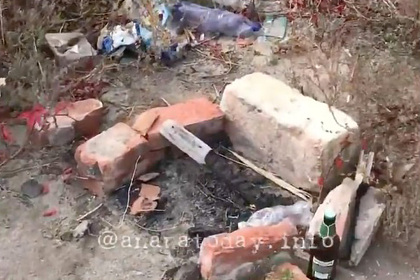 Заваленное мусором побережье Анапы попало на видео и возмутило россиян