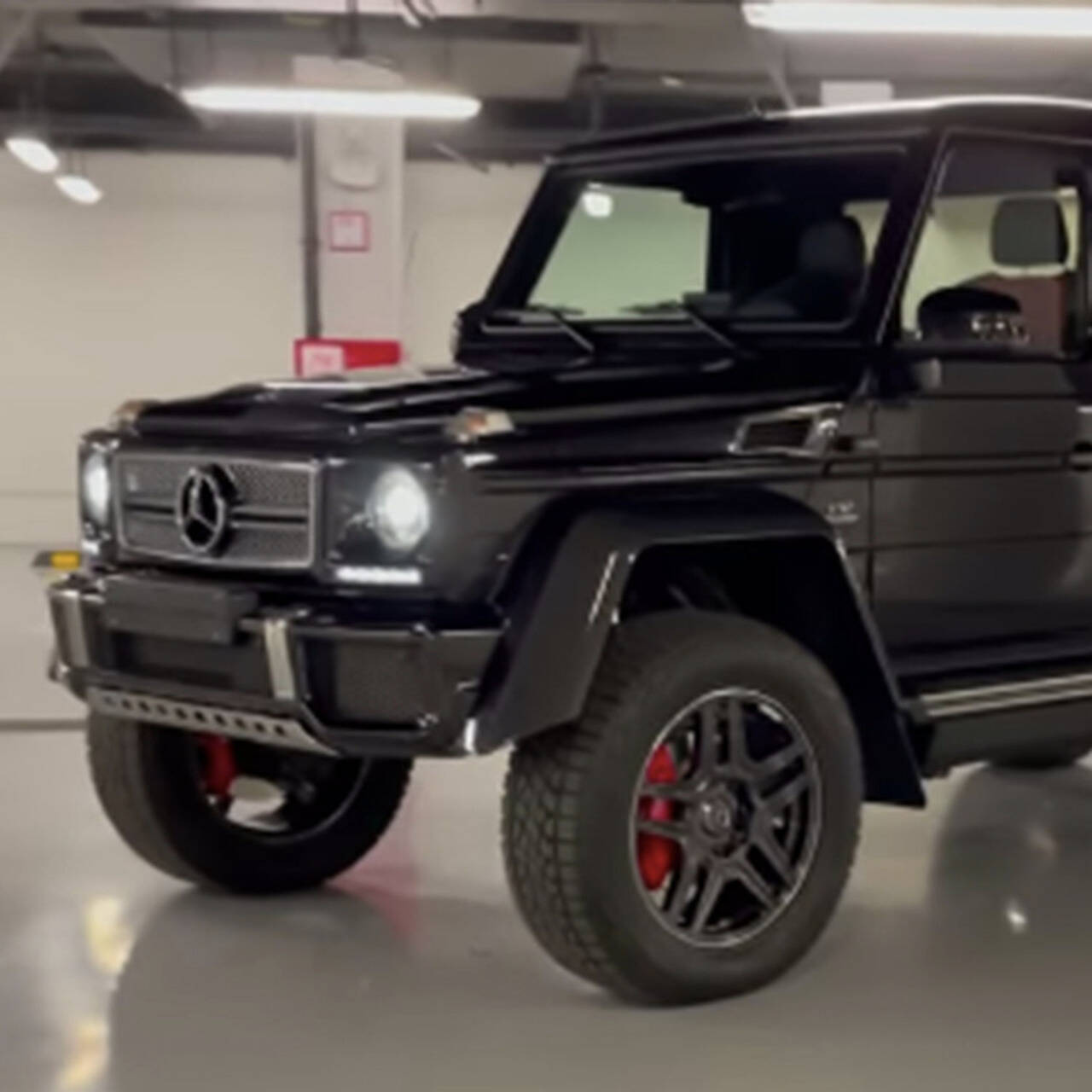 Mercedes-Maybach g650 Landaulet Тимати