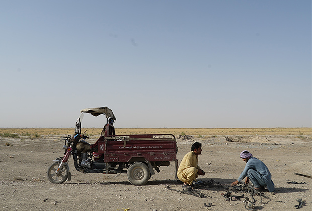 Сборщики металлолома, пригород Мазари-Шарифа, провинция Балх