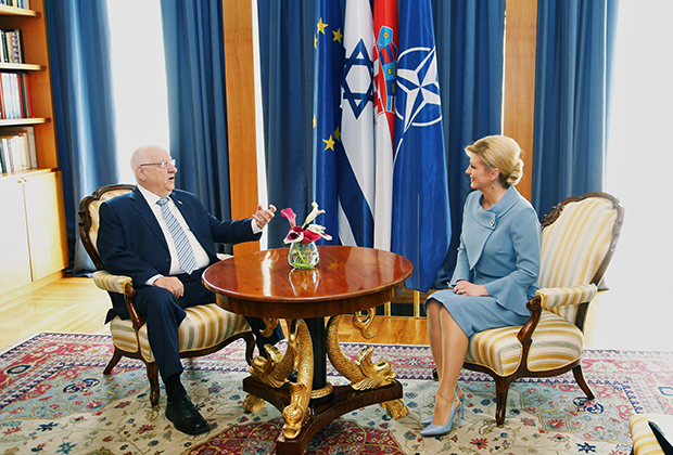 Колинда Грабар-Китарович на встрече с президентом Израиля Реувеном Ривлином в Загребе, 24 июля 2018 года