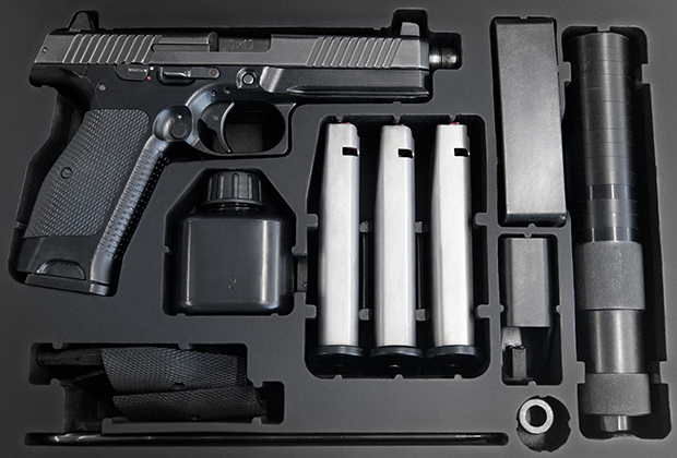 Пистолет МПЛ-1 с удлиненным стволом 127 миллиметров и прибором малошумной стрельбы для Росгвардии