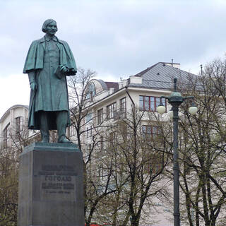 Памятник Гоголю в Москве