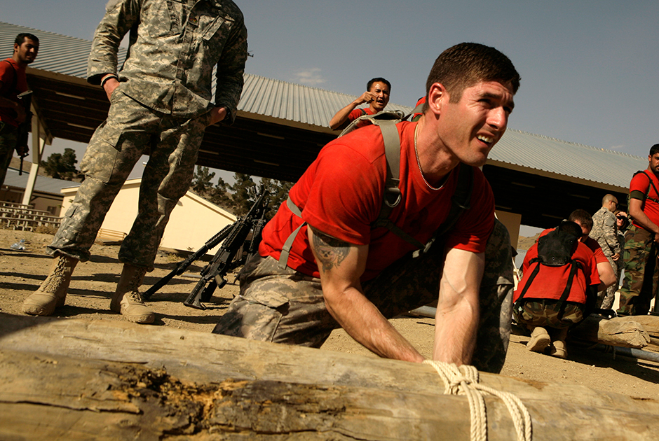 Тренировки в американском лагере в провинции Вардак, 2009 год