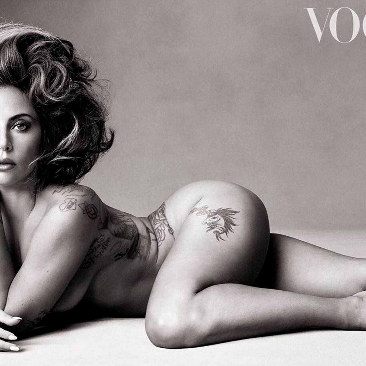 Леди Гага: платье из мяса и еще 60 фото ярких образов звезды - MILLZ KARTA Media