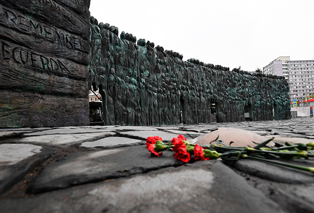 Памятник жертвам политических репрессий в Москве