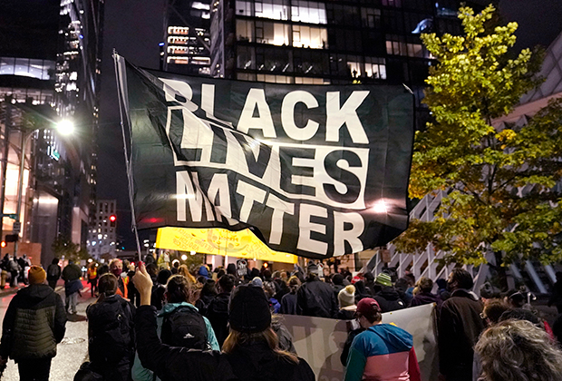 Акция протеста сторонников BLM в Сиэтле, ноябрь 2020 года