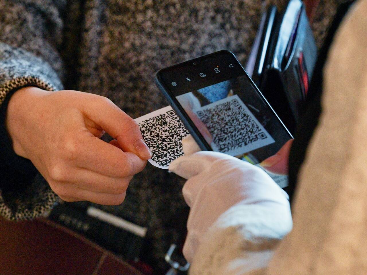 В РЖД захотели ввести обязательные QR-коды для пассажиров поездов: Россия:  Путешествия: Lenta.ru