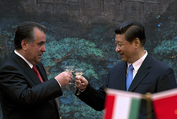 Первый визит Рахмона в Китай на встречу с президентом страны Си Цзиньпином, 2013 год