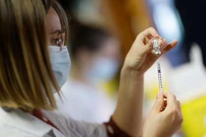 Во Франции заявили о «молниеносной» волне коронавируса