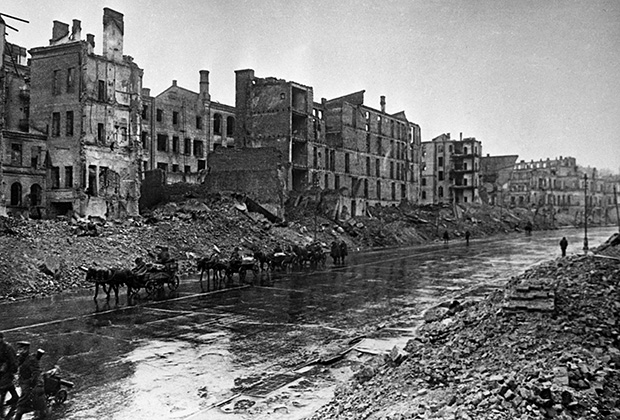 Освобождение Киева от фашистских захватчиков, взорванный Крещатик, ноябрь 1943 года