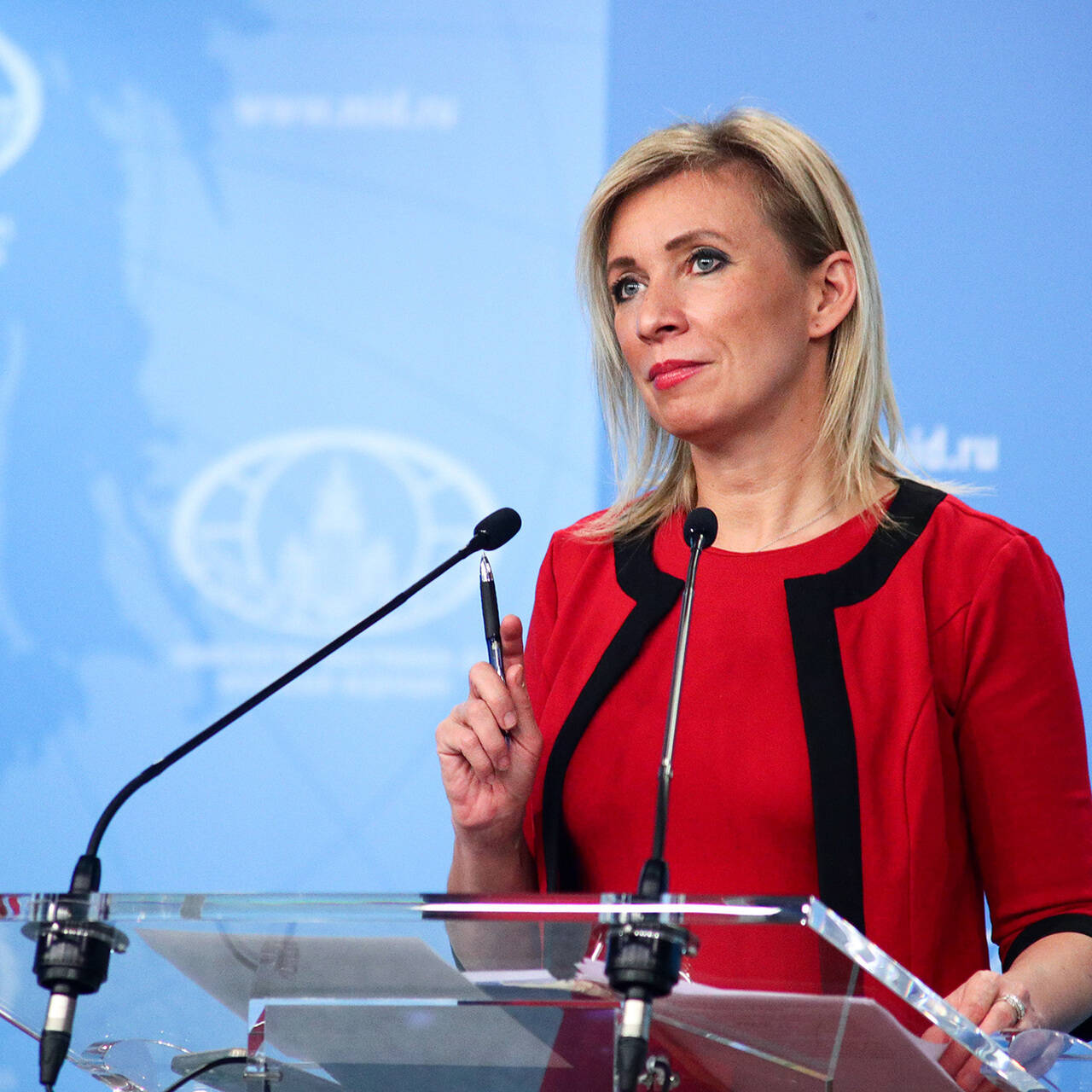 Примерная семья": как выглядят муж и дочь Марии Захаровой