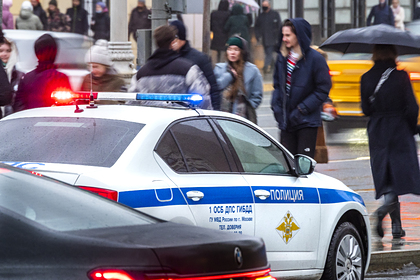 Полицейский сбил переходившего в неположенном месте дорогу россиянина