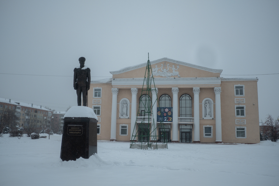 Памятник Николаю II в Ленинске-Кузнецком 
