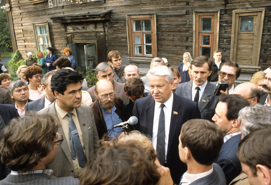 Председатель Кемеровского областного совета народных депутатов Аман Тулеев и председатель Верховного Совета РСФСР Борис Ельцин, август 1990 года