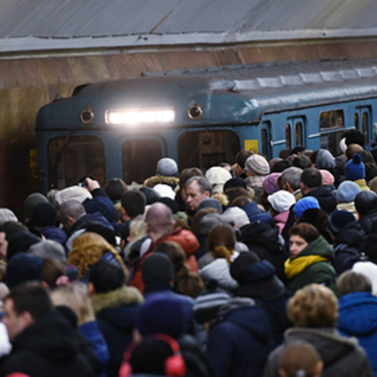 В московском метро встали поезда из-за забежавшего в тоннель голого  пассажира: Происшествия: Россия: Lenta.ru